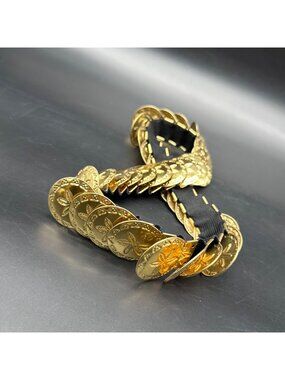 Vintage Gold Metal Stretch Belt 1970s Disco Glam Queen Statement Elastic Retro
